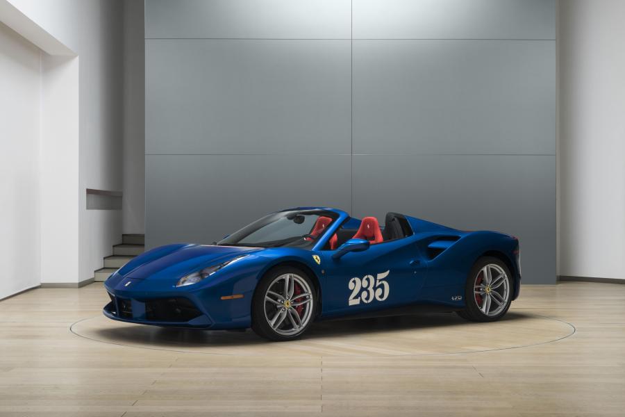  Ferrari 488 Spider The Heartthrob 2017 года  (фото 1 из 6)